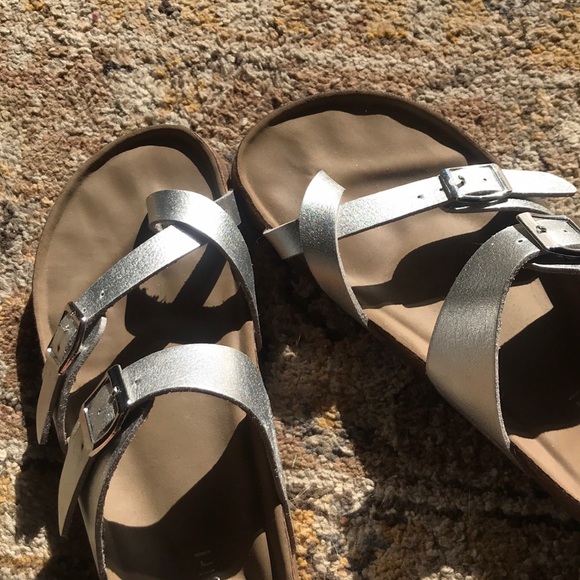 Madden Girl Sandals- new condition - Picture 2 of 5